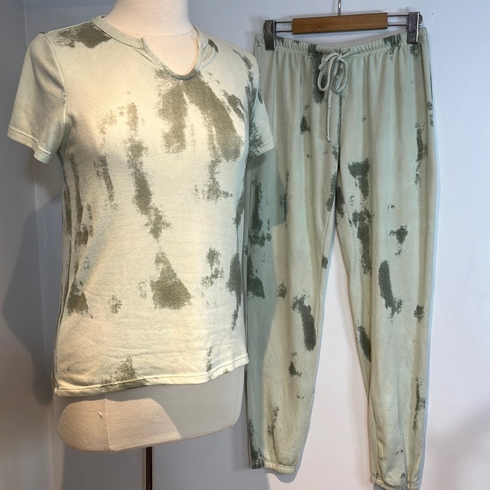 Como Vintage brand sea foam green tie-dye 2 pc lounge and pj set size small